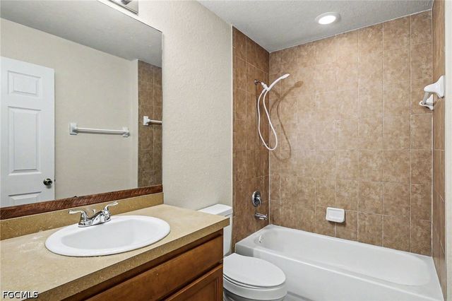 2616 14th ST SW, Lehigh Acres, FL 33976