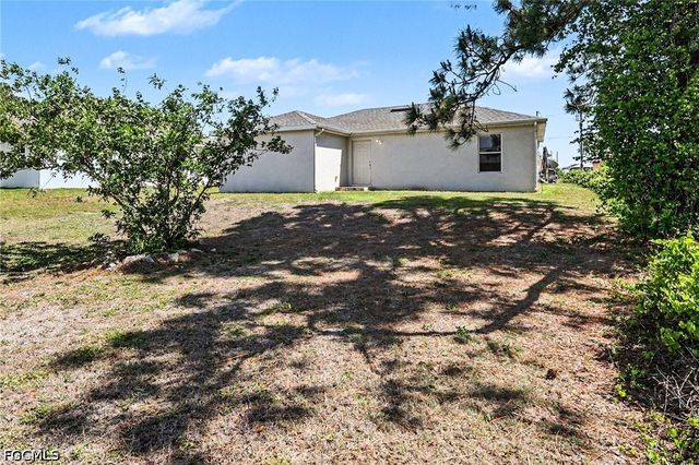 2616 14th ST SW, Lehigh Acres, FL 33976