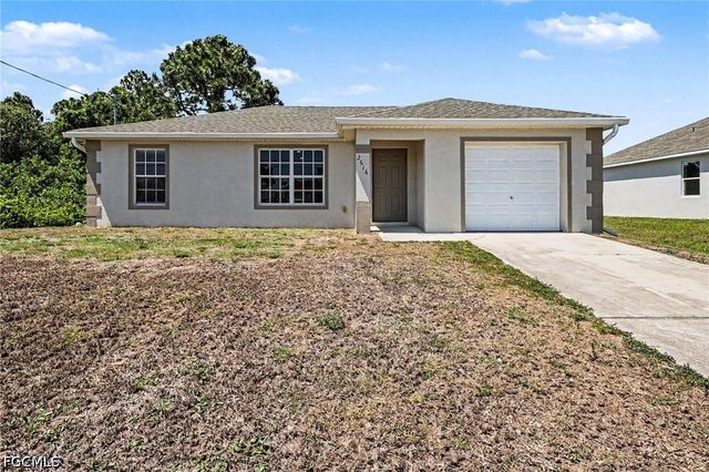 2616 14th ST SW, Lehigh Acres, FL 33976