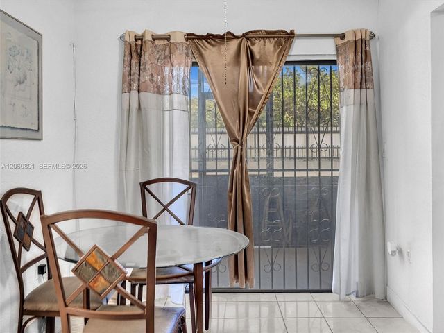 13500 NE 3rd Ct 121, North Miami, FL 33161