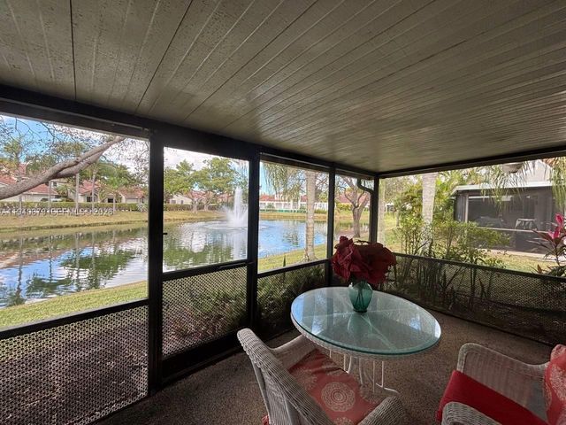 7390 S Pinewalk Drive S, Margate, FL 33063