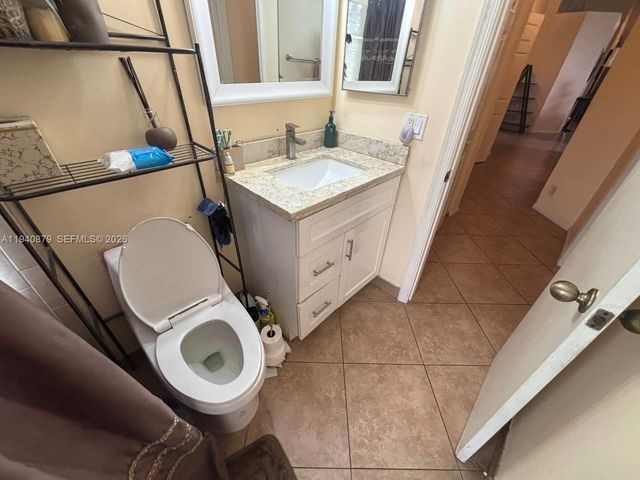 7390 S Pinewalk Drive S, Margate, FL 33063