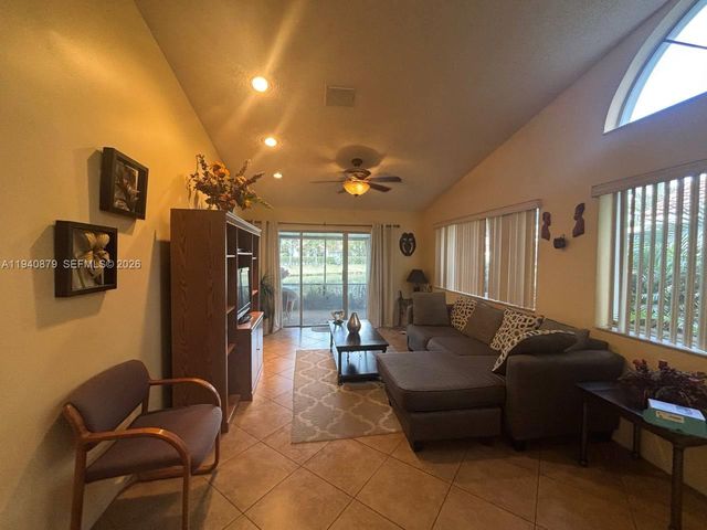 7390 S Pinewalk Drive S, Margate, FL 33063