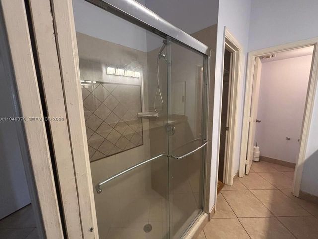 7390 S Pinewalk Drive S, Margate, FL 33063