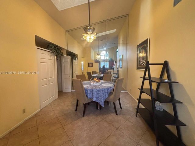 7390 S Pinewalk Drive S, Margate, FL 33063