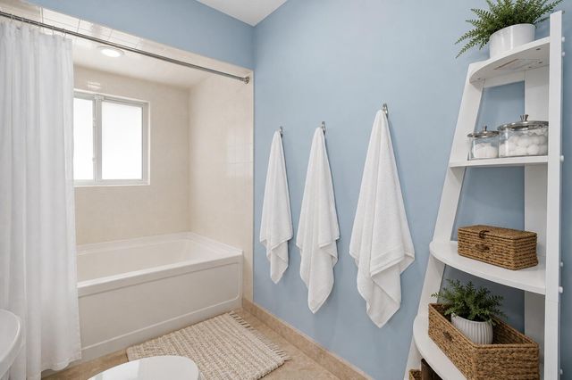 2070 NE 63rd Street, Fort Lauderdale, FL 33308