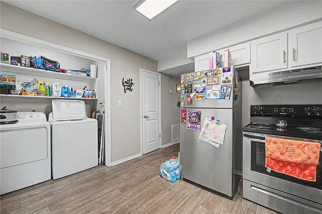 2731, 2733, 2735, & 2737 N Valencia Avenue, Fayetteville, AR 72703