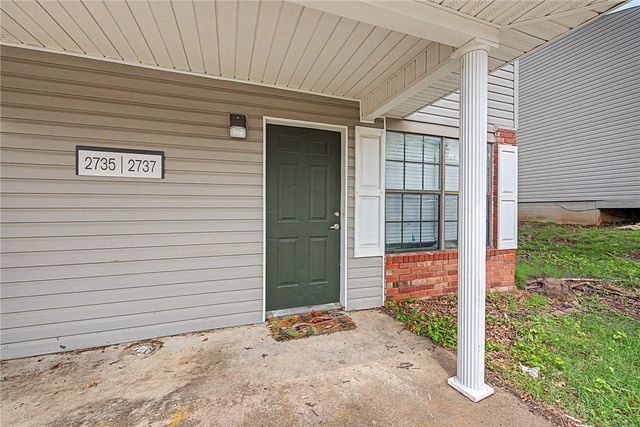 2731, 2733, 2735, & 2737 N Valencia Avenue, Fayetteville, AR 72703
