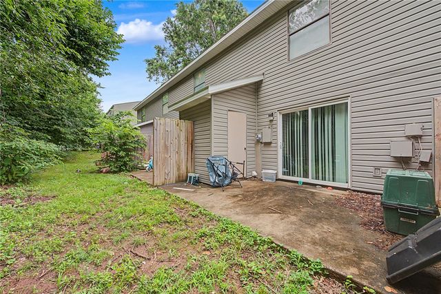 2731, 2733, 2735, & 2737 N Valencia Avenue, Fayetteville, AR 72703