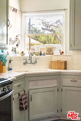 7854 Agnes Avenue, North Hollywood (los Angeles), CA 91605