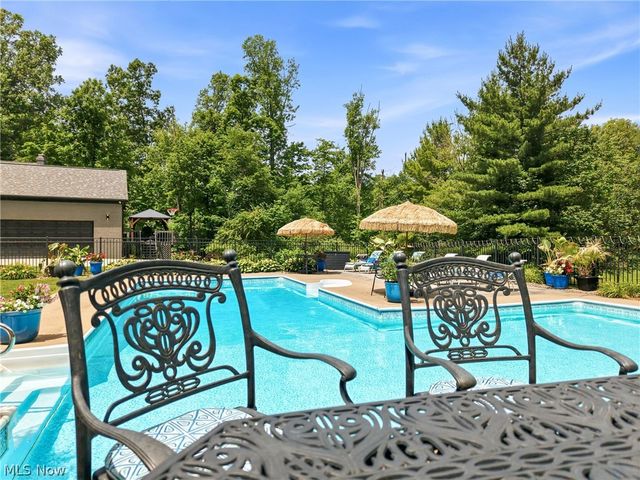 3782 Sperone Drive, Canfield, OH 44406