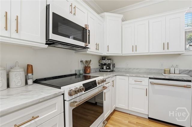 19 W 51st Street, Savannah, GA 31405