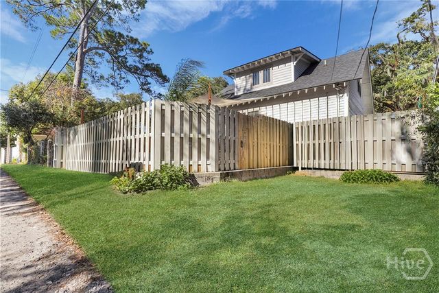 19 W 51st Street, Savannah, GA 31405