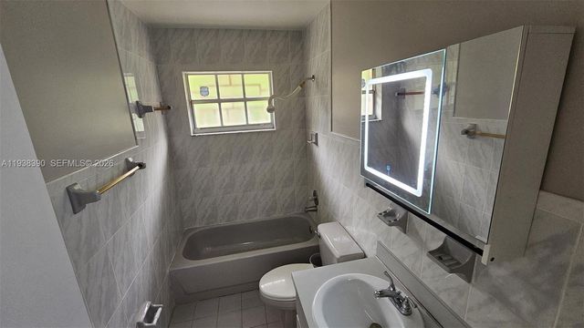 2912 SW 38th Ct 2912, Miami, FL 33134