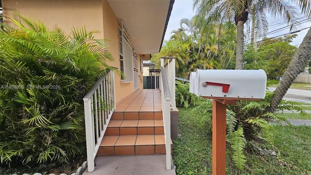 2912 SW 38th Ct 2912, Miami, FL 33134