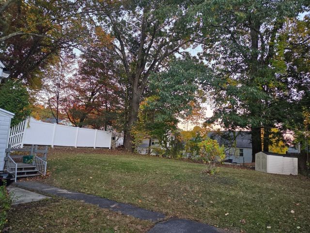 20 Ridgewood Rd, Worcester, MA 01606
