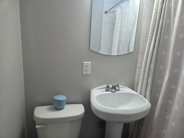 20 Ridgewood Rd, Worcester, MA 01606