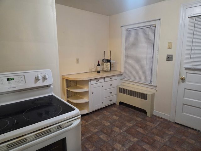 20 Ridgewood Rd, Worcester, MA 01606