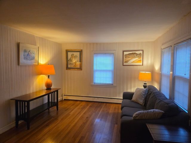 20 Ridgewood Rd, Worcester, MA 01606