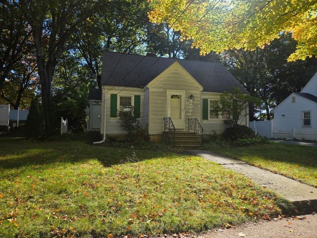 20 Ridgewood Rd, Worcester, MA 01606