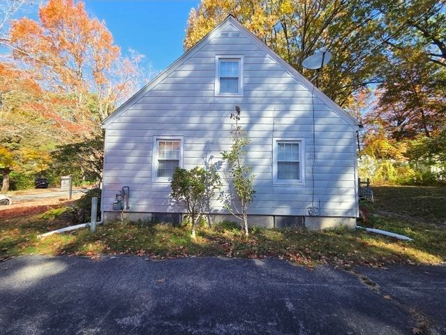 20 Ridgewood Rd, Worcester, MA 01606