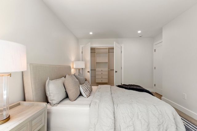 65 Dunstable Rd B, Chelmsford, MA 01863