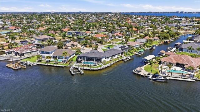 5201 Seagull CT, Cape Coral, FL 33904