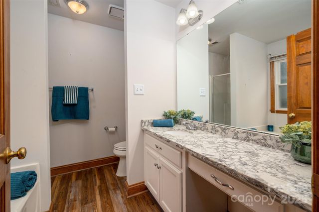 6045 Burnt Mill Run, Matthews, NC 28104