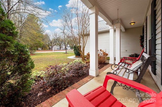 6045 Burnt Mill Run, Matthews, NC 28104