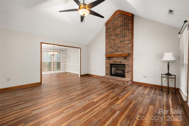 6045 Burnt Mill Run, Matthews, NC 28104