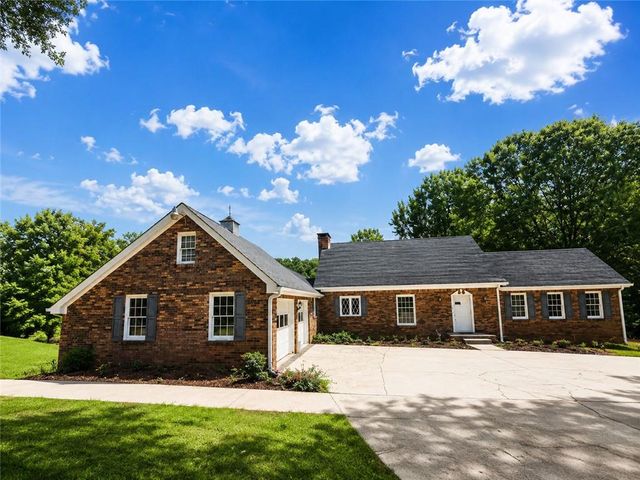4545 Twin lakes DR Drive, Monroe, GA 30656