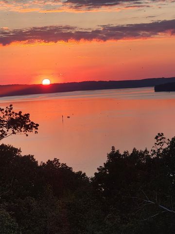 200 EAGLE VIEW LN, Cherokee, AL 35616