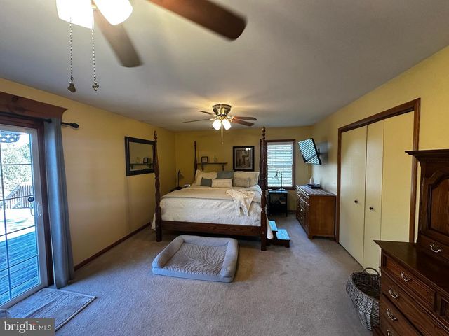 2117 BAINBRIDGE RD, Elizabethtown, PA 17022