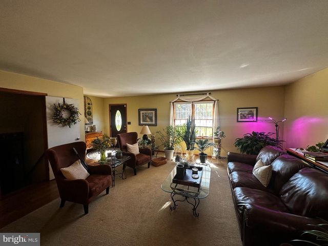2117 BAINBRIDGE RD, Elizabethtown, PA 17022