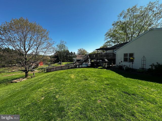 2117 BAINBRIDGE RD, Elizabethtown, PA 17022