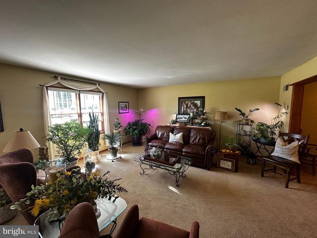 2117 BAINBRIDGE RD, Elizabethtown, PA 17022