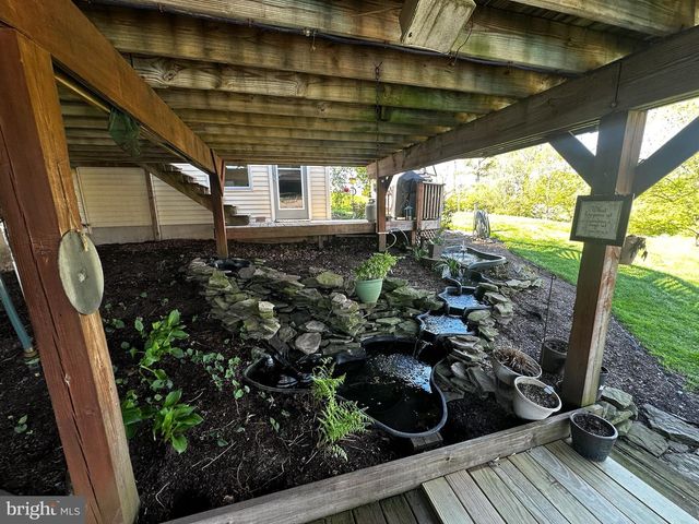 2117 BAINBRIDGE RD, Elizabethtown, PA 17022