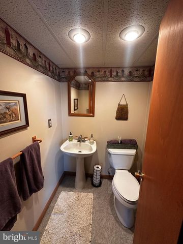 2117 BAINBRIDGE RD, Elizabethtown, PA 17022