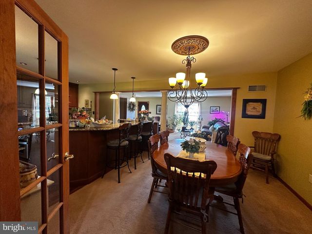 2117 BAINBRIDGE RD, Elizabethtown, PA 17022