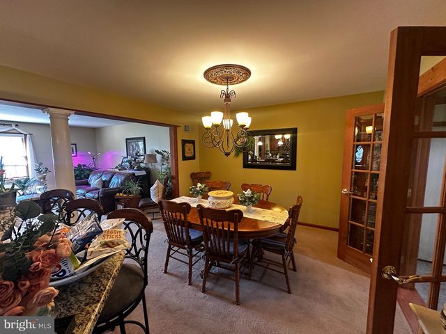 2117 BAINBRIDGE RD, Elizabethtown, PA 17022