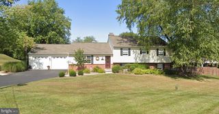 2117 BAINBRIDGE RD, Elizabethtown, PA 17022