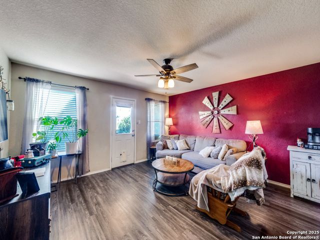 216 Jolie Circle, Boerne, TX 78015