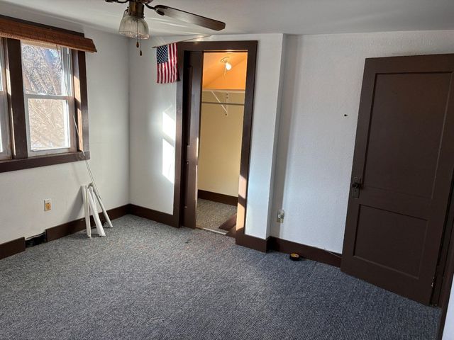 1124 University Drive S, Fargo, ND 58103