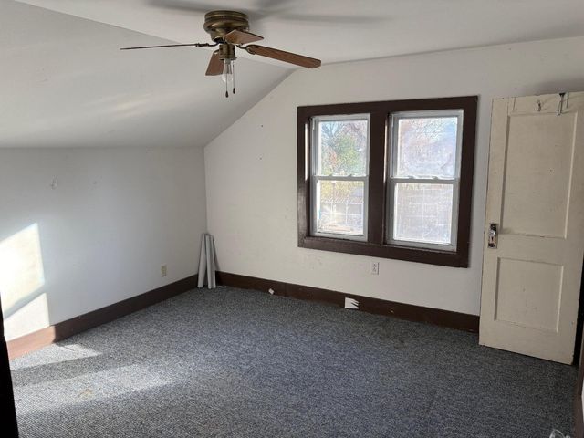 1124 University Drive S, Fargo, ND 58103