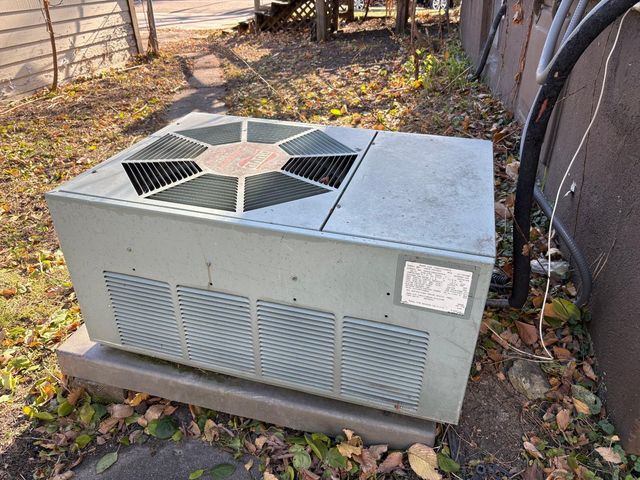 1124 University Drive S, Fargo, ND 58103