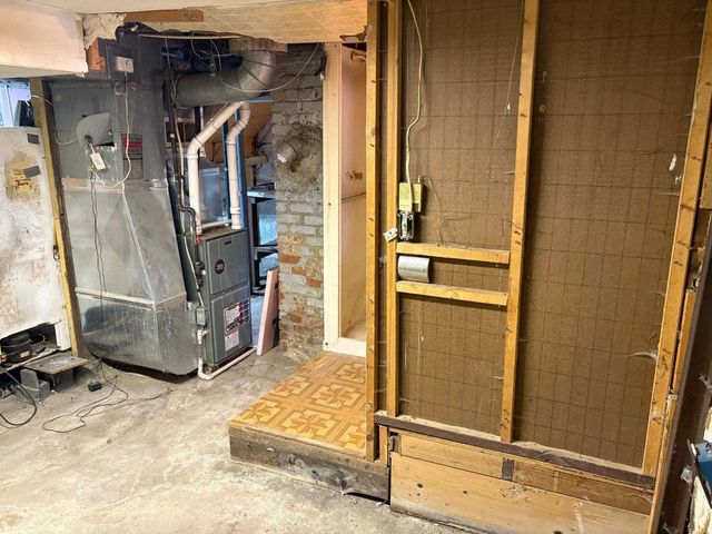 1124 University Drive S, Fargo, ND 58103