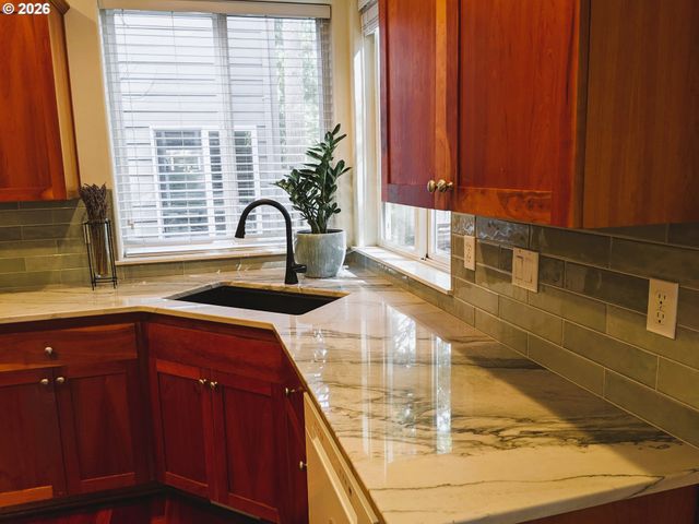 12890 Sw BLUE HERON Pl, Portland, OR 97223