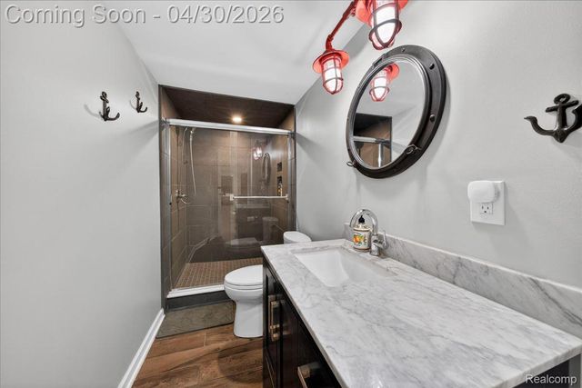 3945 N Vanstone Drive, Commerce Charter Township, MI 48382