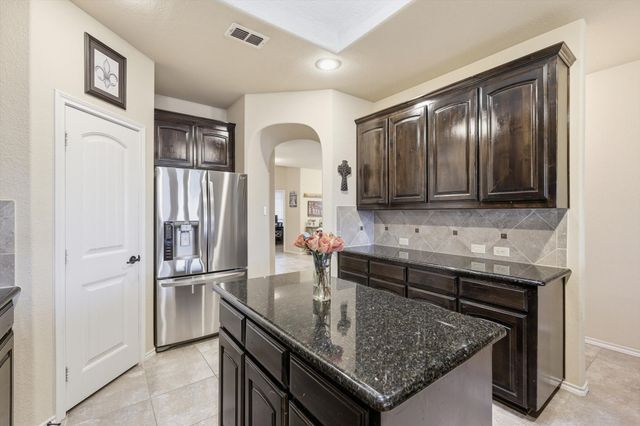 2432 Half Moon Bay Lane, Fort Worth, TX 76177