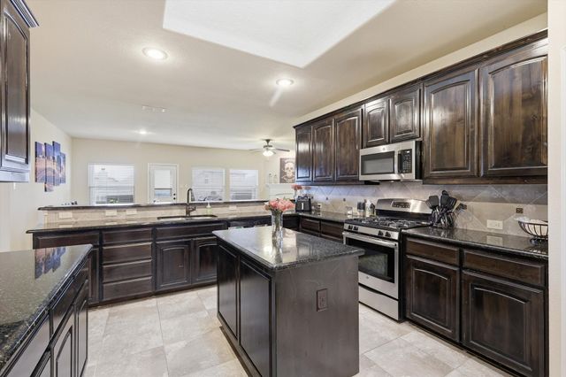 2432 Half Moon Bay Lane, Fort Worth, TX 76177